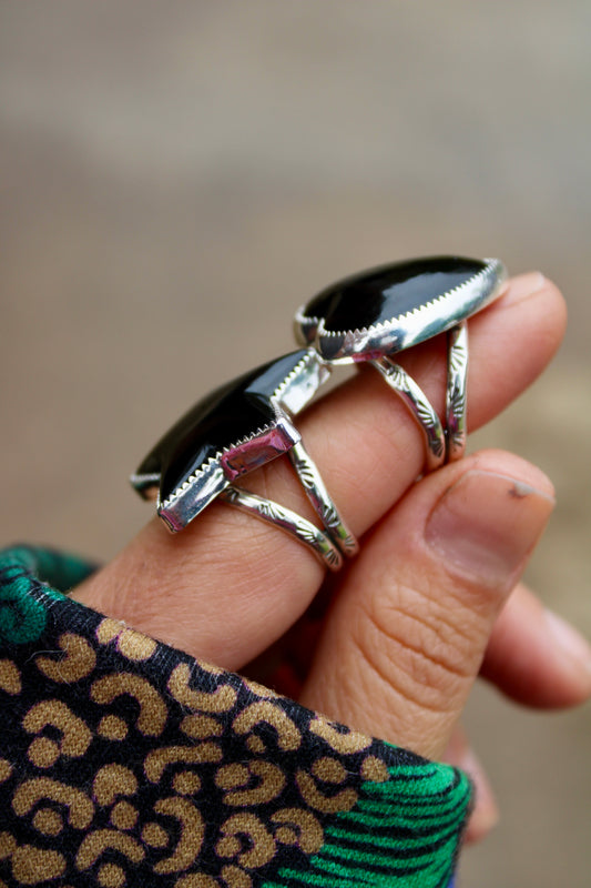 ONYX RINGS STAR/HEART