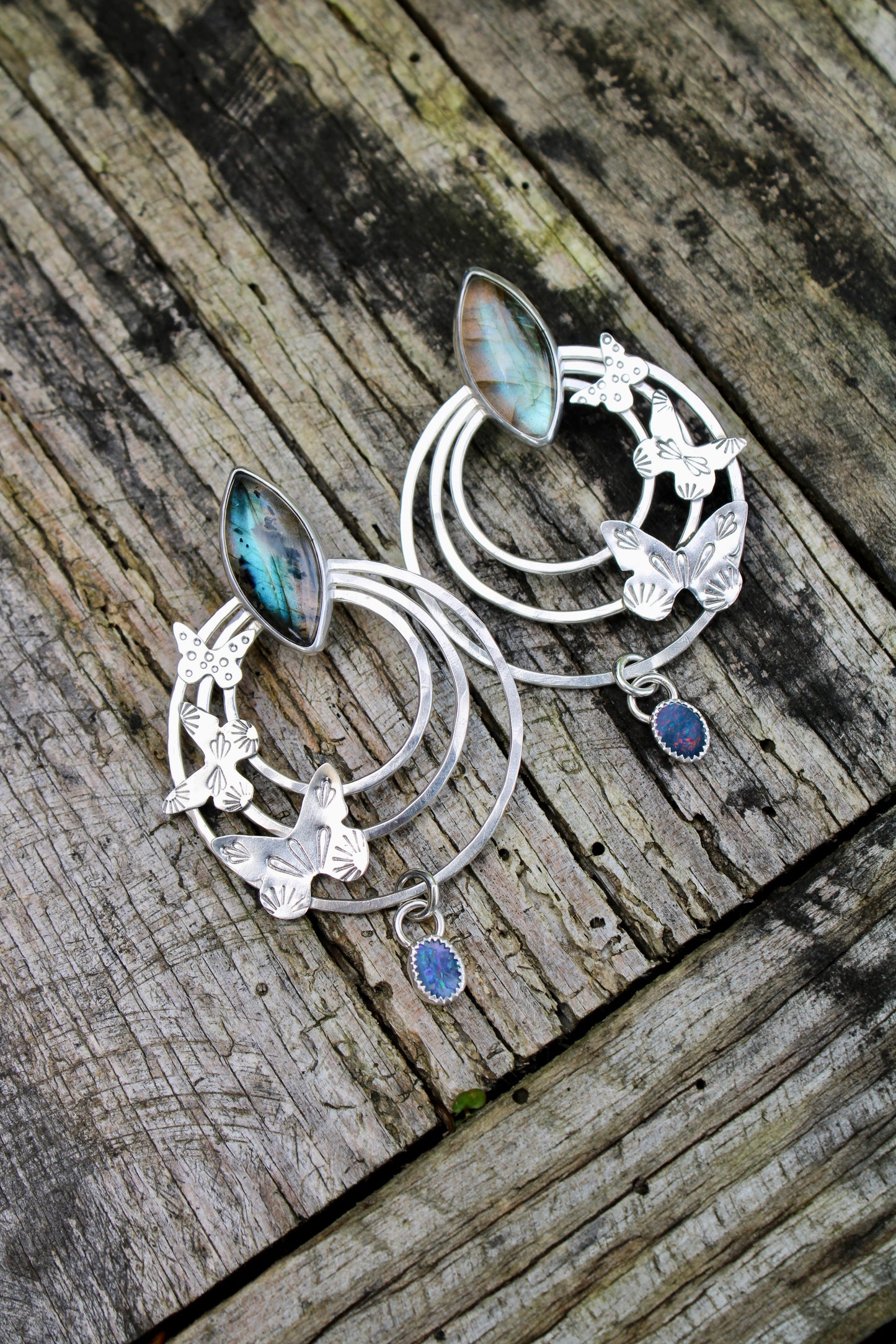 CHASING BUTTERFLIES HOOP EARRINGS