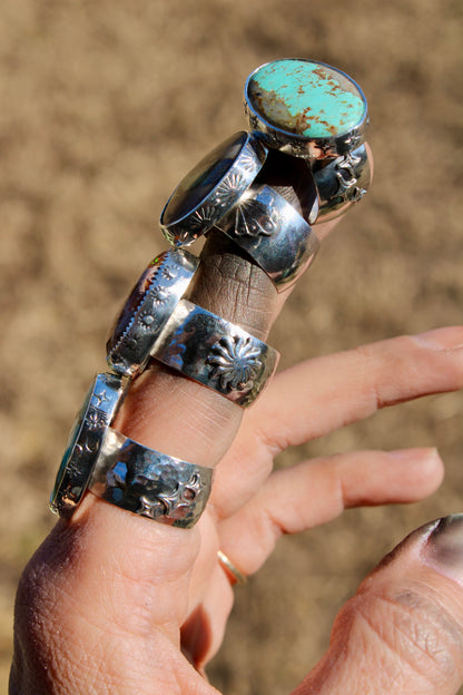 Royston Ribbon Chunky Ring Size 6.75