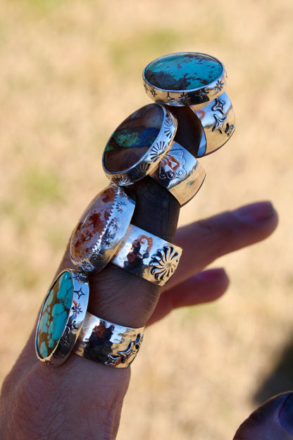 Royston Ribbon Chunky Ring Size 6.75