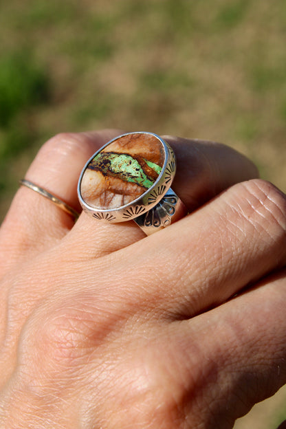 Royston Ribbon Chunky Ring Size 6.75