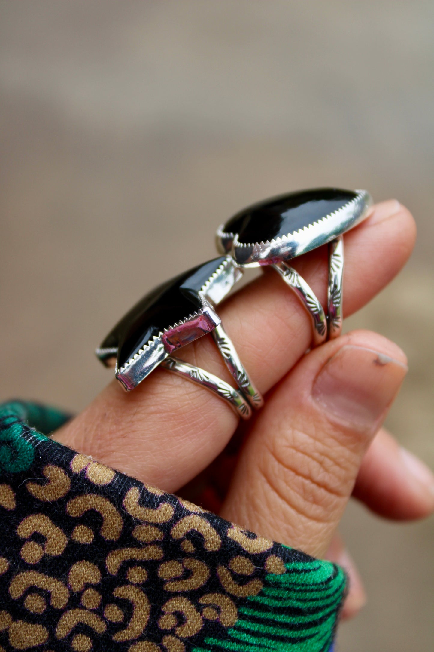 ONYX RINGS STAR/HEART