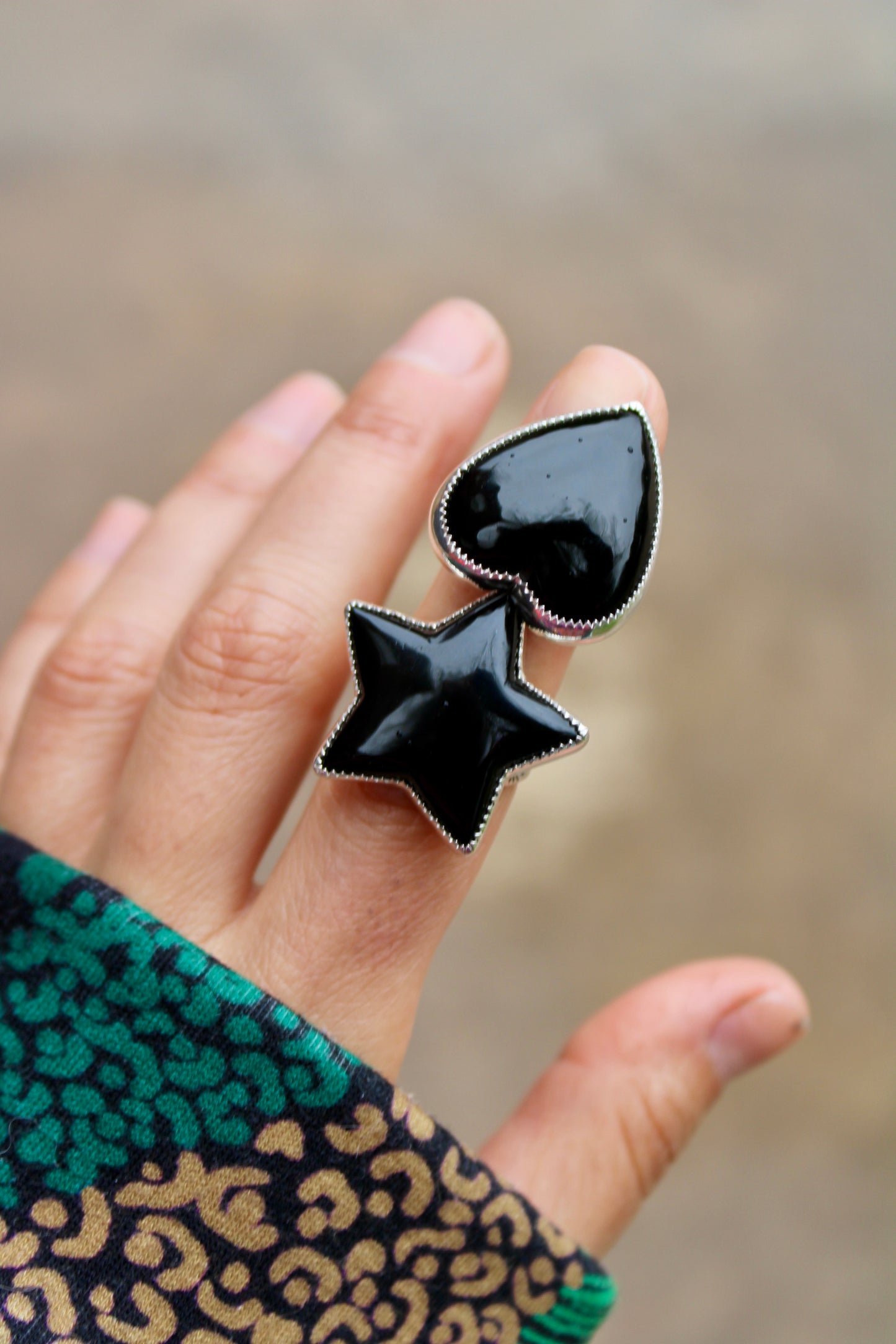 ONYX RINGS STAR/HEART
