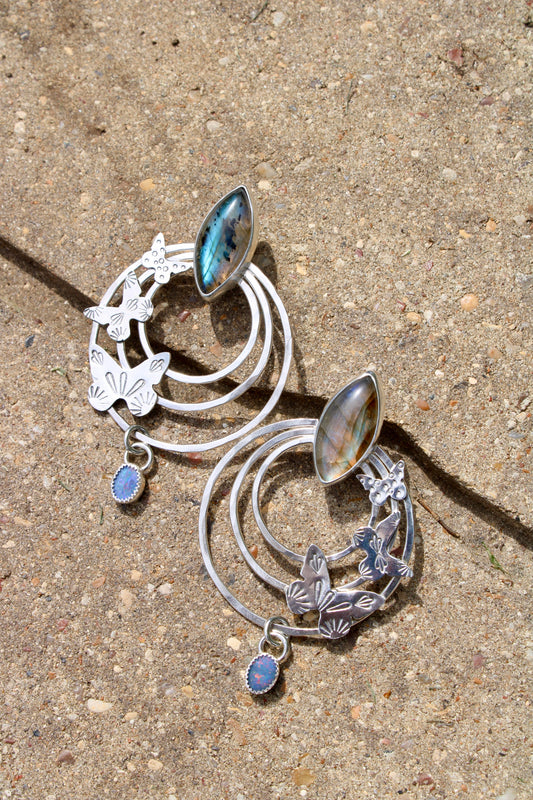 CHASING BUTTERFLIES HOOP EARRINGS